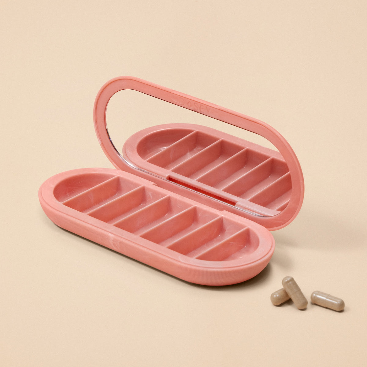 7-Day Pill Compact · Magnetic