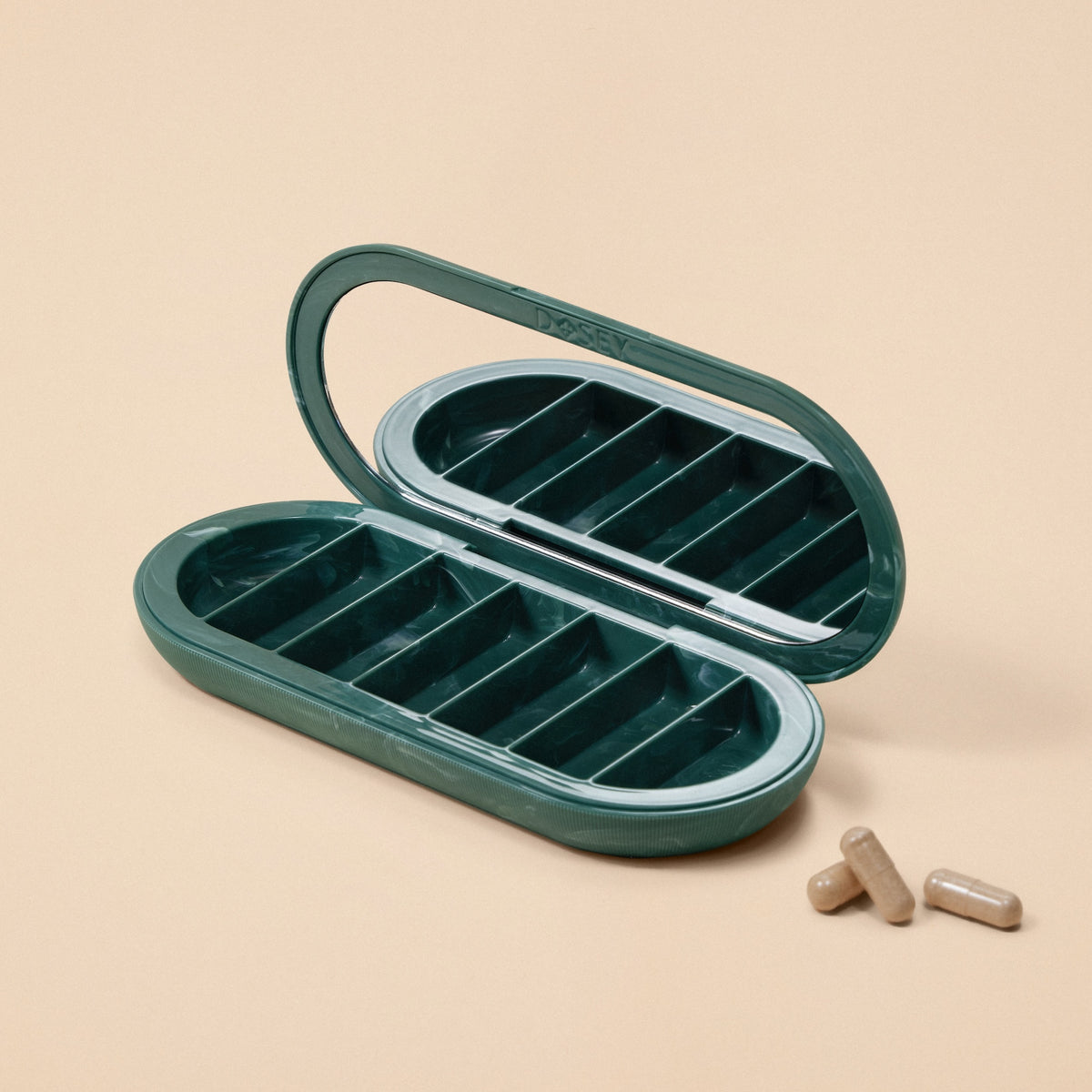 7-Day Pill Compact · Magnetic