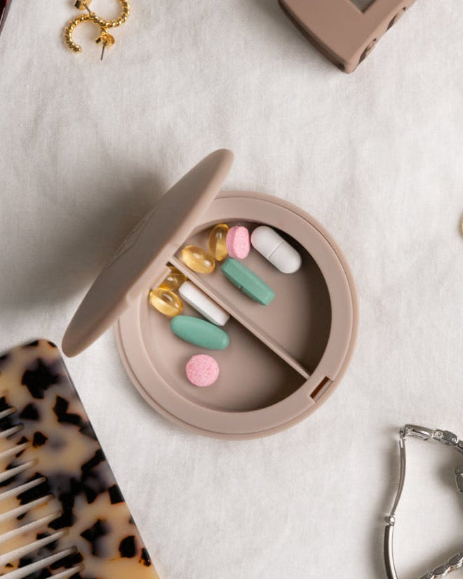 Essentials Compact