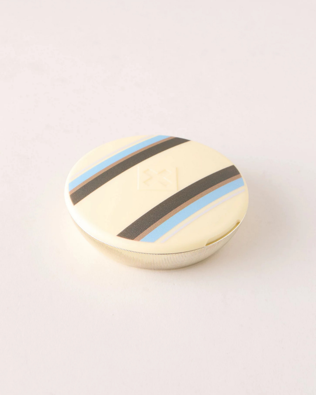 Essentials Compact · Archive