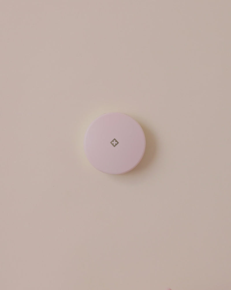 Essentials Compact Magnetic in use